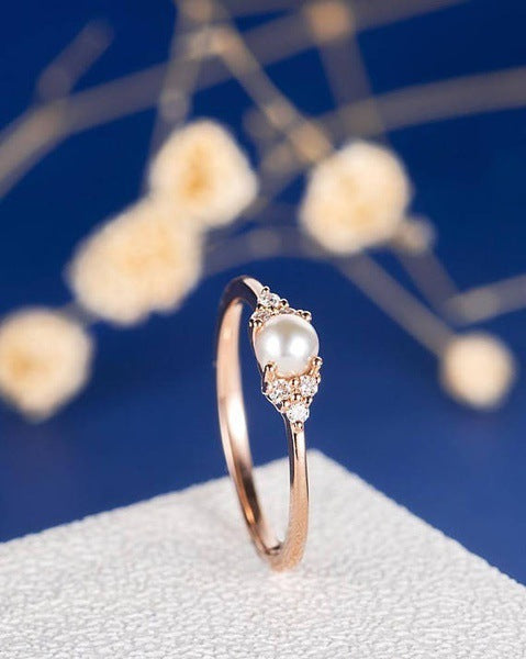 18K Rose Gold Pearl Ring