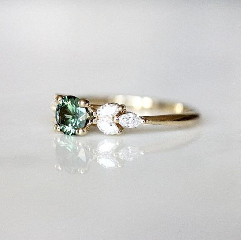 Emerald-Di Ring
