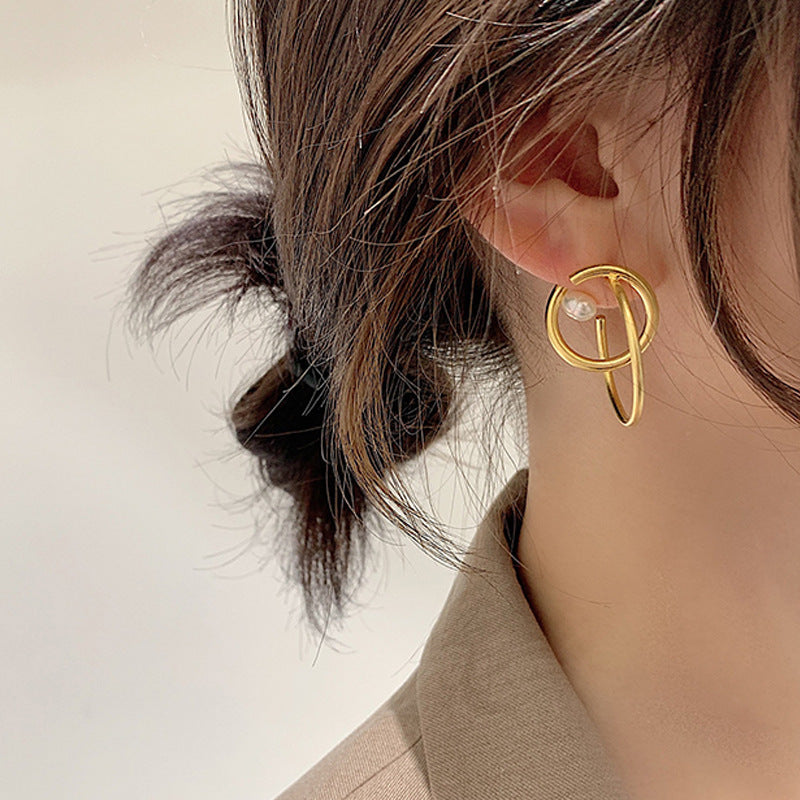 Coiled Circle Earring