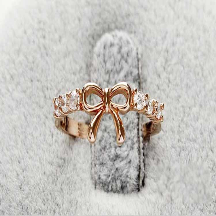 Bow Diamond Ring