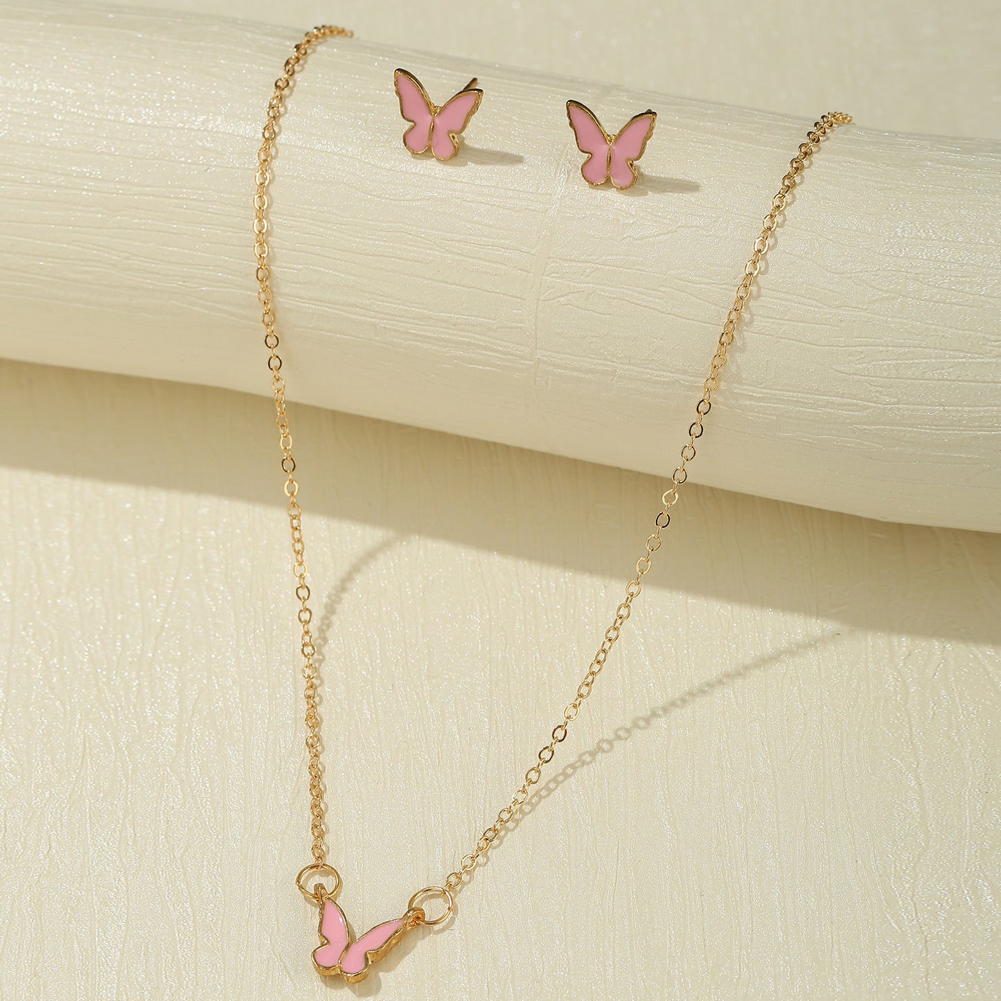 Butterfly Creative Retro Necklace