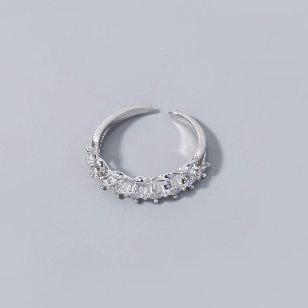 Luxury Glint Ring
