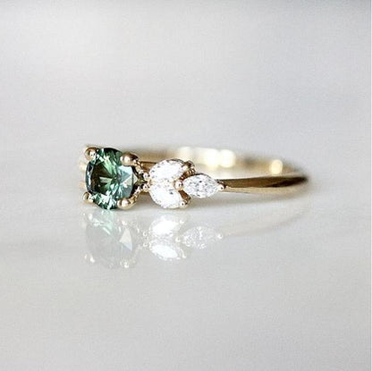 Emerald-Di Ring