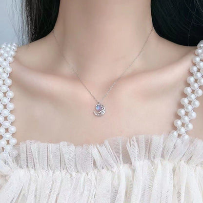Dream Moon Necklace